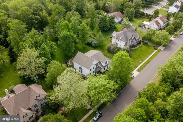 6 LEAPSON LN, Doylestown, PA 18901