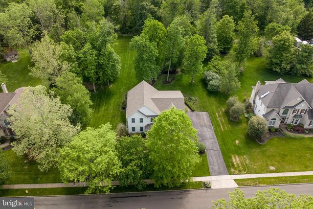 6 LEAPSON LN, Doylestown, PA 18901