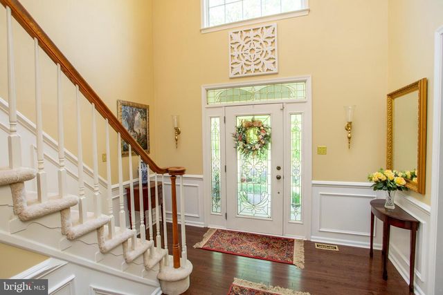 6 LEAPSON LN, Doylestown, PA 18901