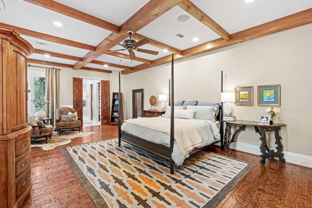 15 Sterling Dale Place, The Woodlands, TX 77382