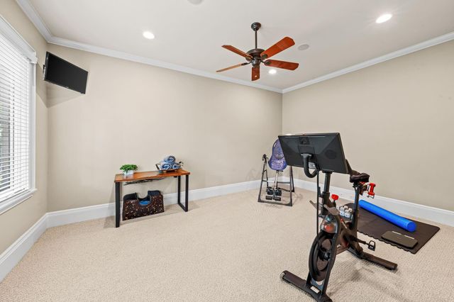 15 Sterling Dale Place, The Woodlands, TX 77382