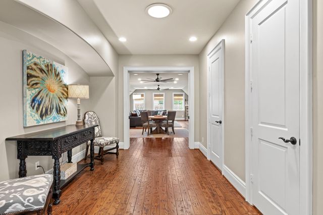 15 Sterling Dale Place, The Woodlands, TX 77382