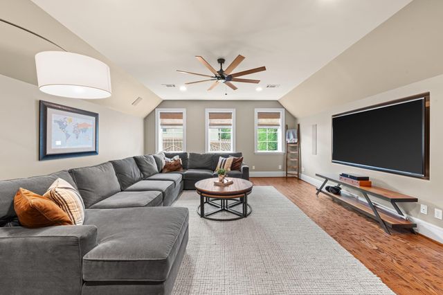 15 Sterling Dale Place, The Woodlands, TX 77382