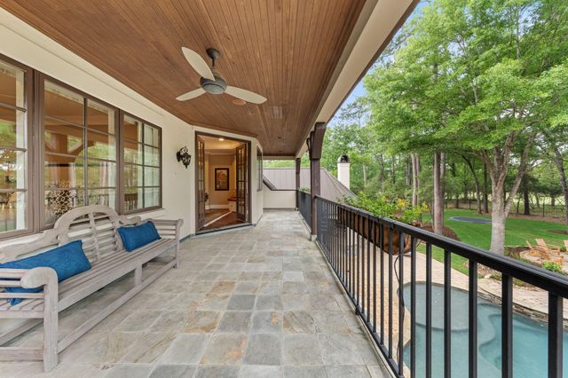 15 Sterling Dale Place, The Woodlands, TX 77382