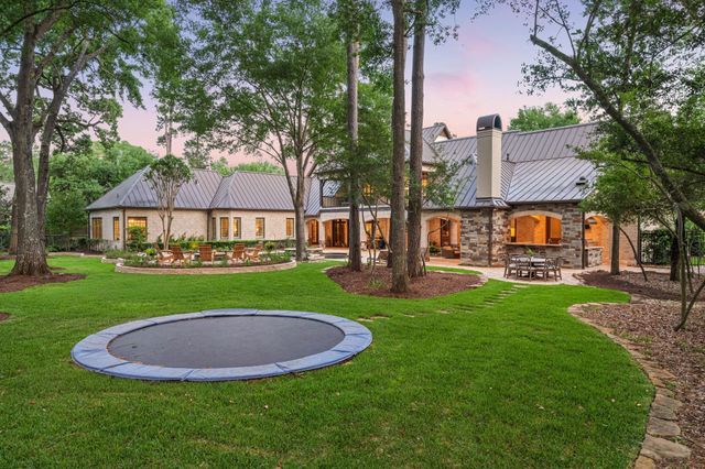 15 Sterling Dale Place, The Woodlands, TX 77382