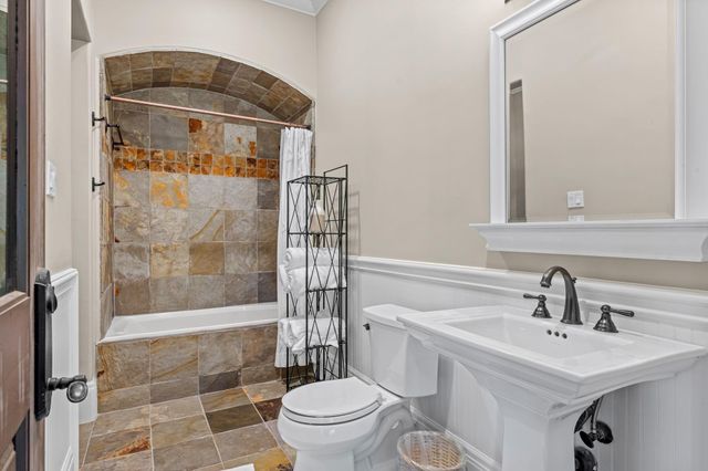 15 Sterling Dale Place, The Woodlands, TX 77382