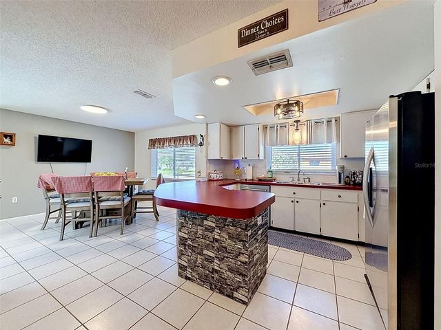 7810 VIENNA LANE, Port Richey, FL 34668