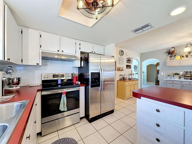 7810 VIENNA LANE, Port Richey, FL 34668