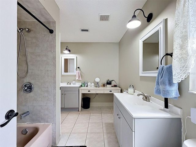 7810 VIENNA LANE, Port Richey, FL 34668