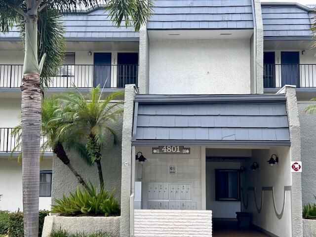 4801 Esedra Court 205, Lake Worth, FL 33467