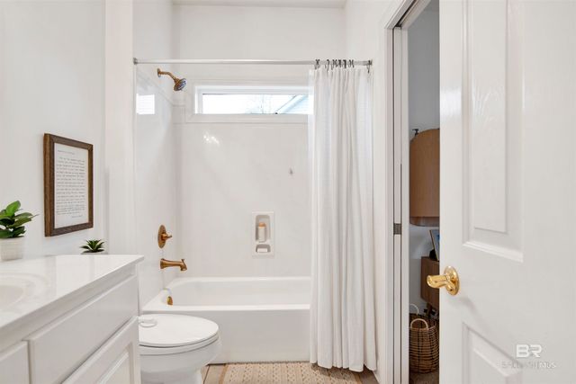 219 Lake Ridge Drive, Fairhope, AL 36532