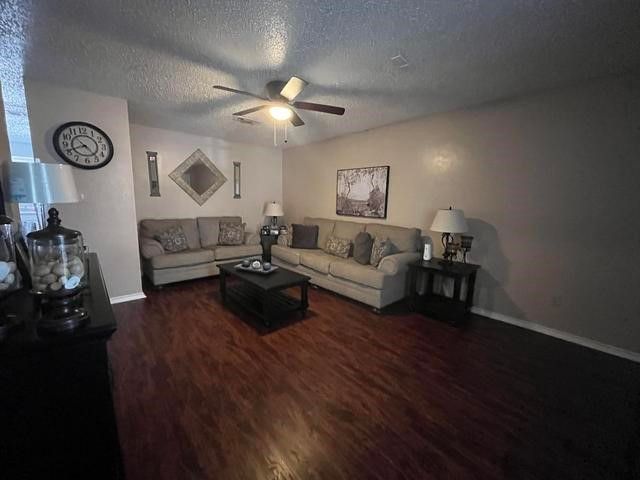 4404 Willow Crest Drive, Arlington, TX 76017