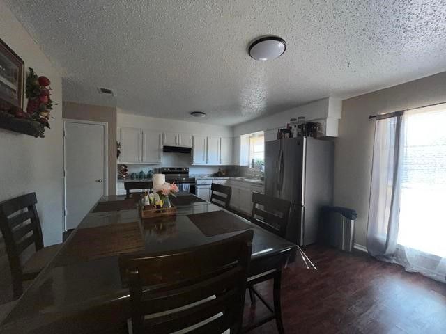 4404 Willow Crest Drive, Arlington, TX 76017