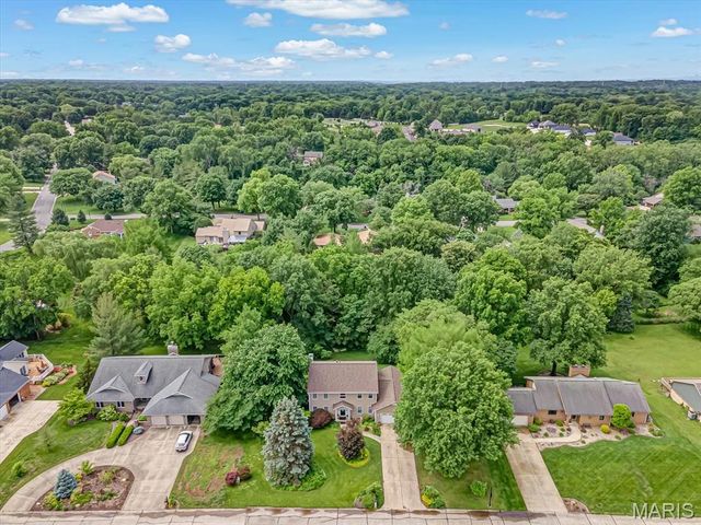 60 Santa Anita Drive, Maryville, IL 62062