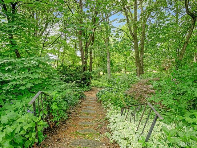 60 Santa Anita Drive, Maryville, IL 62062