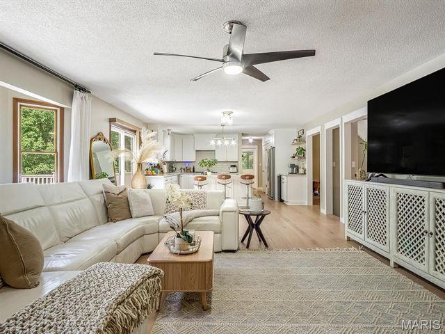 60 Santa Anita Drive, Maryville, IL 62062