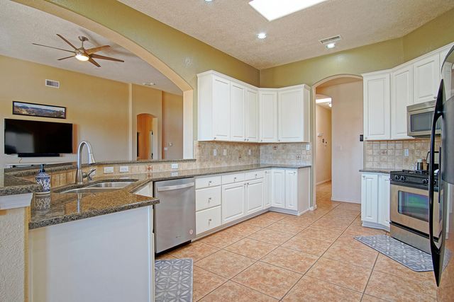 6628 Kalgan Road NE, Rio Rancho, NM 87144