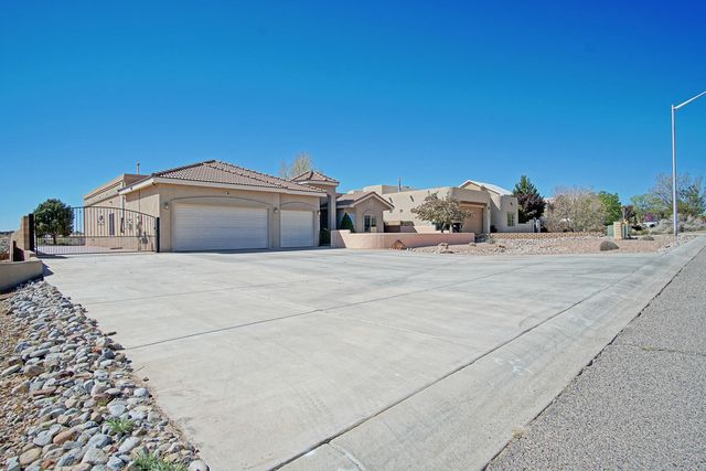 6628 Kalgan Road NE, Rio Rancho, NM 87144