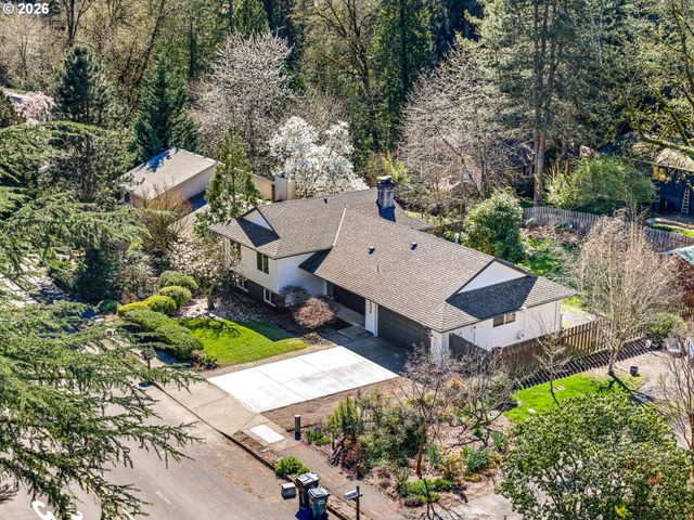 2536 DEBOK Rd, West Linn, OR 97068