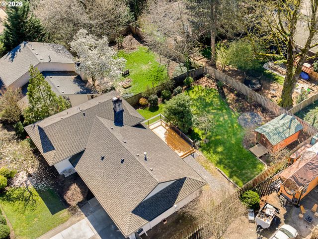 2536 DEBOK Rd, West Linn, OR 97068