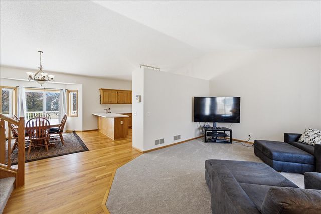 10004 Fallgold Parkway N, Brooklyn Park, MN 55443