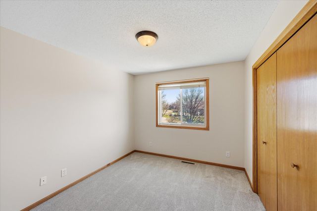 10004 Fallgold Parkway N, Brooklyn Park, MN 55443