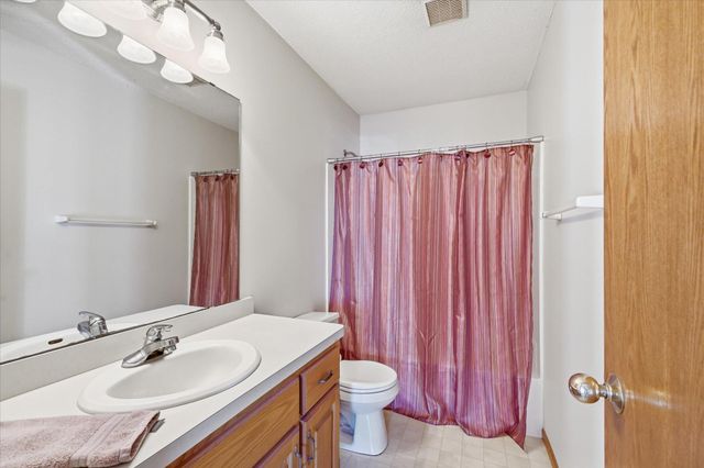 10004 Fallgold Parkway N, Brooklyn Park, MN 55443