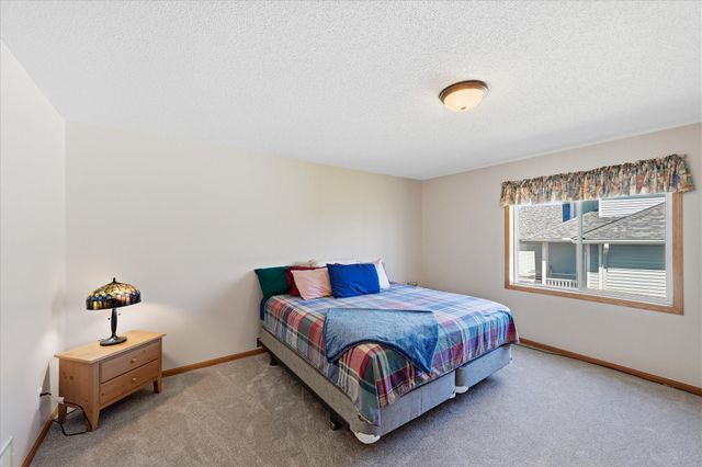 10004 Fallgold Parkway N, Brooklyn Park, MN 55443