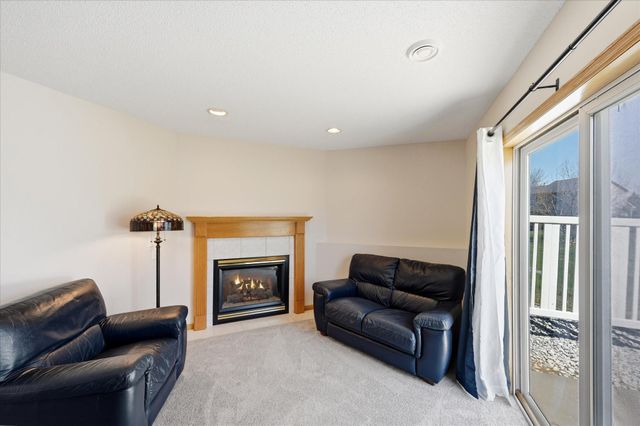 10004 Fallgold Parkway N, Brooklyn Park, MN 55443