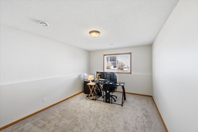 10004 Fallgold Parkway N, Brooklyn Park, MN 55443