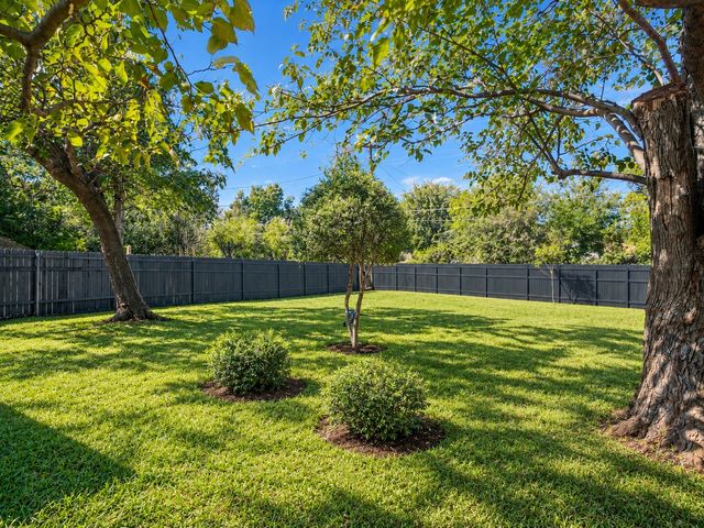 2613 Syracuse Drive, Irving, TX 75062