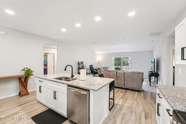 6971 COMO Road, Jacksonville, FL 32210