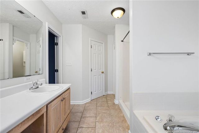 6305 Nakoma Way, Fayetteville, NC 28306