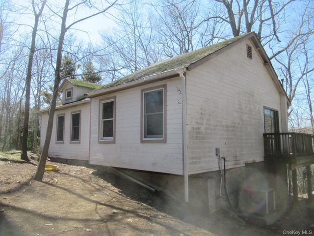 58 Hillside Drive, Mahopac, NY 10541