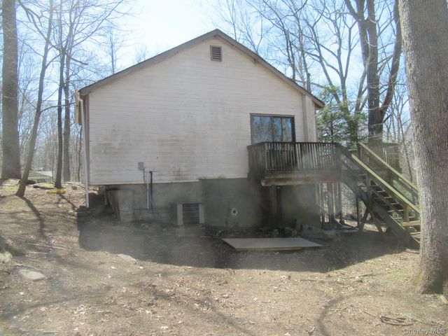 58 Hillside Drive, Mahopac, NY 10541
