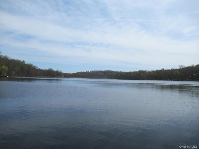 58 Hillside Drive, Mahopac, NY 10541