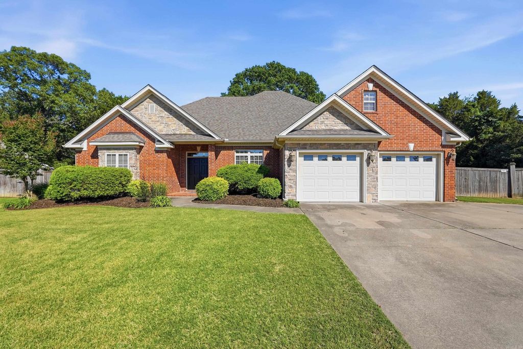 1300 Byron Drive, Conway, AR 72034