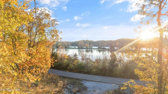 3200 Keller Bend Rd, Knoxville, TN 37922