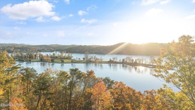 3200 Keller Bend Rd, Knoxville, TN 37922