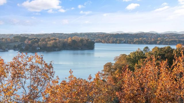 3200 Keller Bend Rd, Knoxville, TN 37922