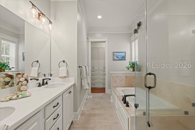 94 Gautier Pl, Beaufort, SC 29902