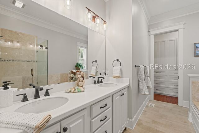 94 Gautier Pl, Beaufort, SC 29902