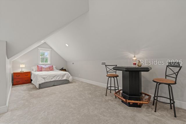 94 Gautier Pl, Beaufort, SC 29902