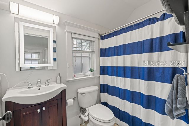 94 Gautier Pl, Beaufort, SC 29902