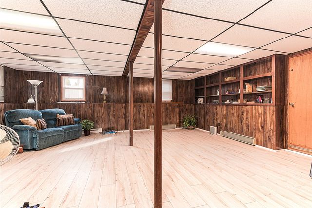 72 Janet Court, Warwick, RI 02886