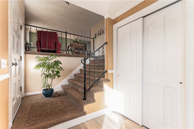 72 Janet Court, Warwick, RI 02886