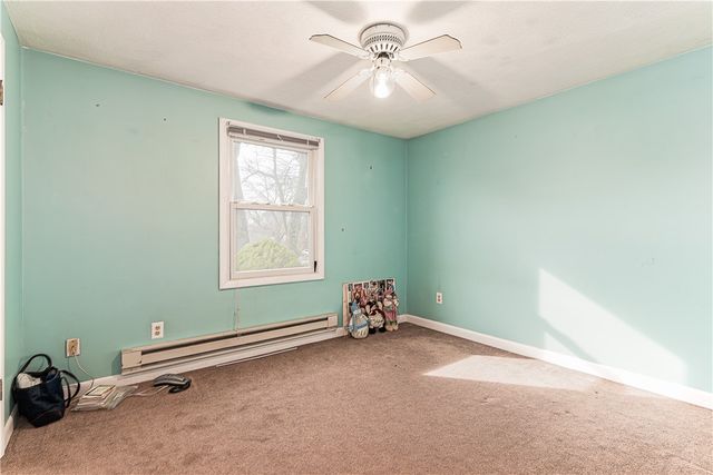 72 Janet Court, Warwick, RI 02886