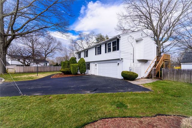 72 Janet Court, Warwick, RI 02886