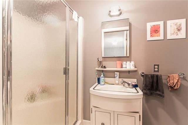 72 Janet Court, Warwick, RI 02886