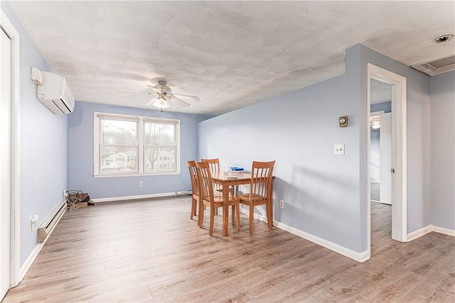 72 Janet Court, Warwick, RI 02886